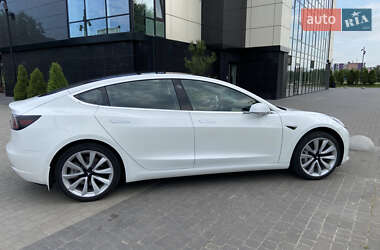 Седан Tesla Model 3 2018 в 