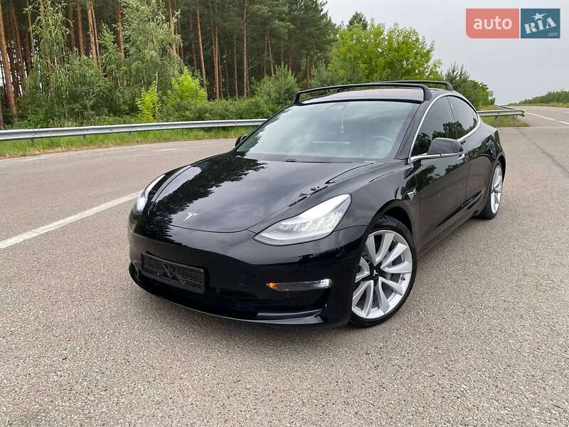 Седан Tesla Model 3 2018 в Ковеле