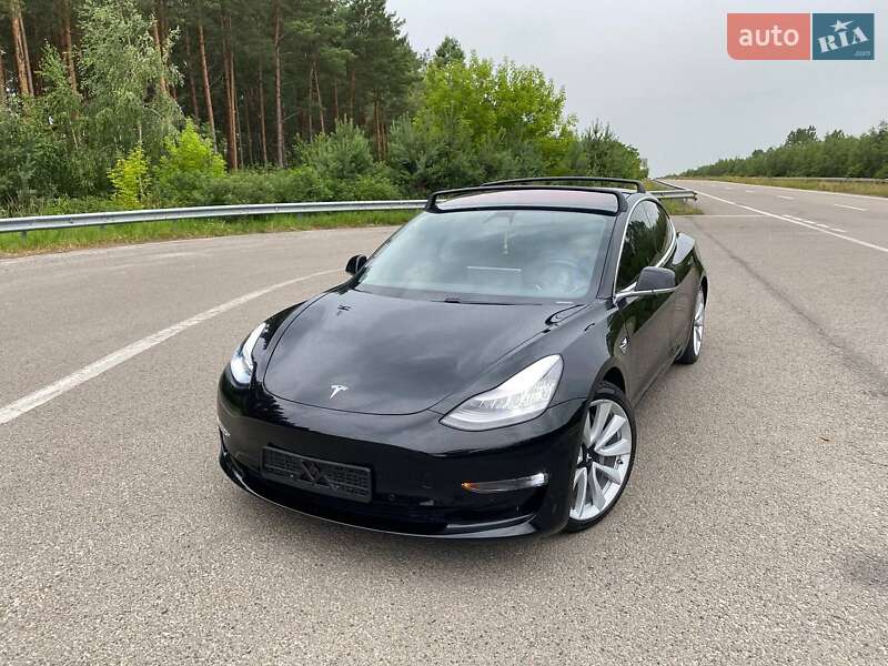 Седан Tesla Model 3 2018 в Ковеле