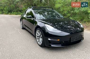 Седан Tesla Model 3 2018 в 
