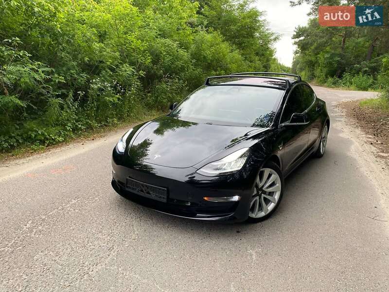 Седан Tesla Model 3 2018 в Ковеле