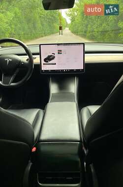 Седан Tesla Model 3 2018 в 