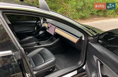Седан Tesla Model 3 2018 в 