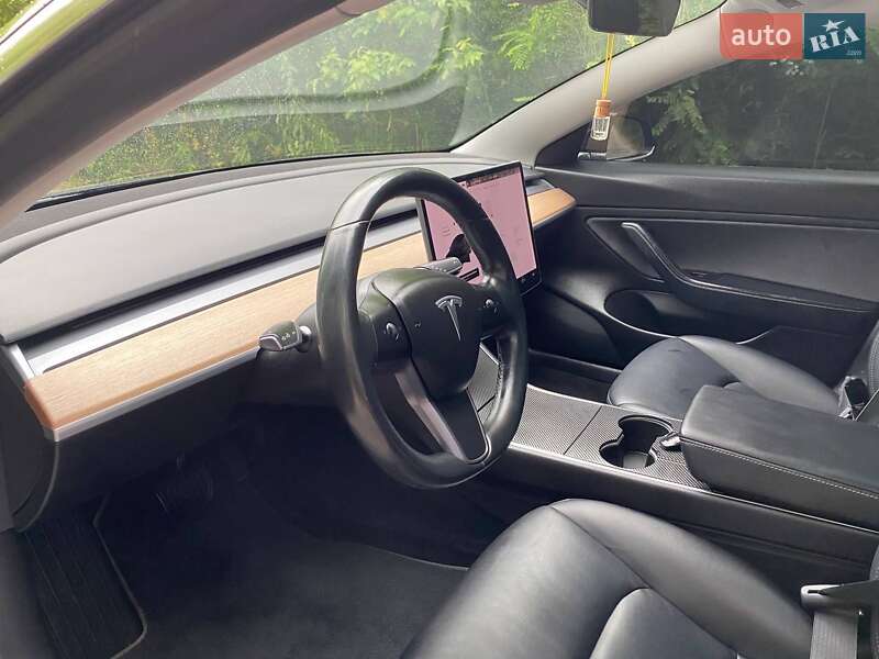 Седан Tesla Model 3 2018 в Ковеле