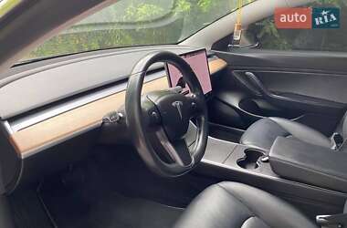 Седан Tesla Model 3 2018 в 