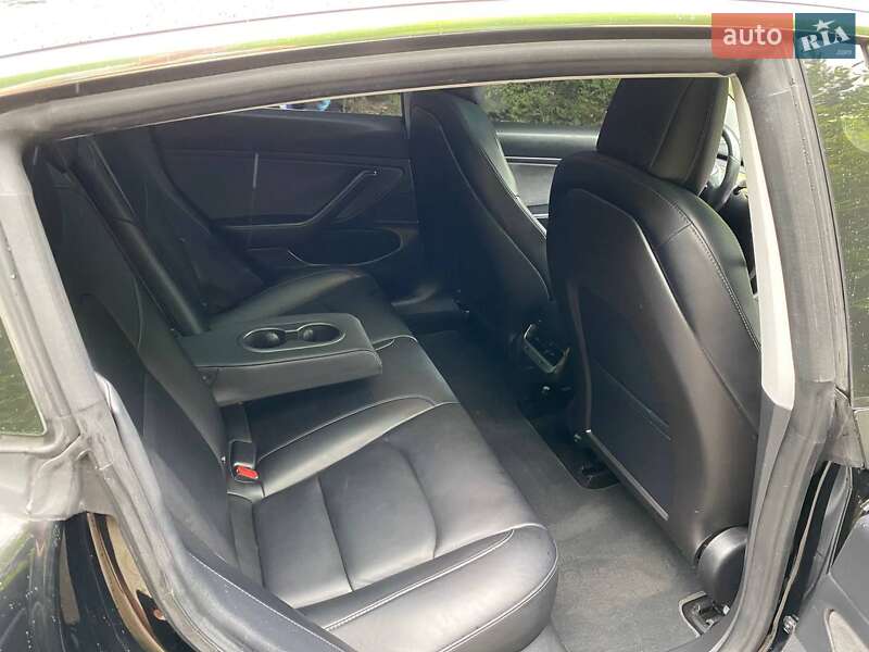 Седан Tesla Model 3 2018 в Ковеле