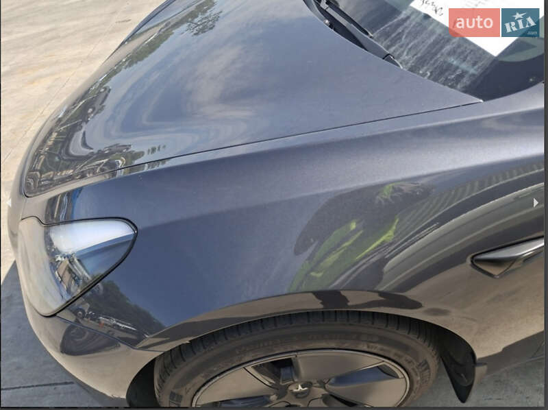 Седан Tesla Model 3 2021 в Киеве