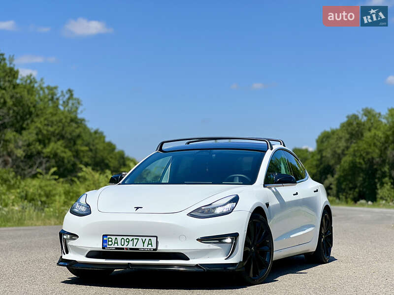 Седан Tesla Model 3 2018 в Александрие