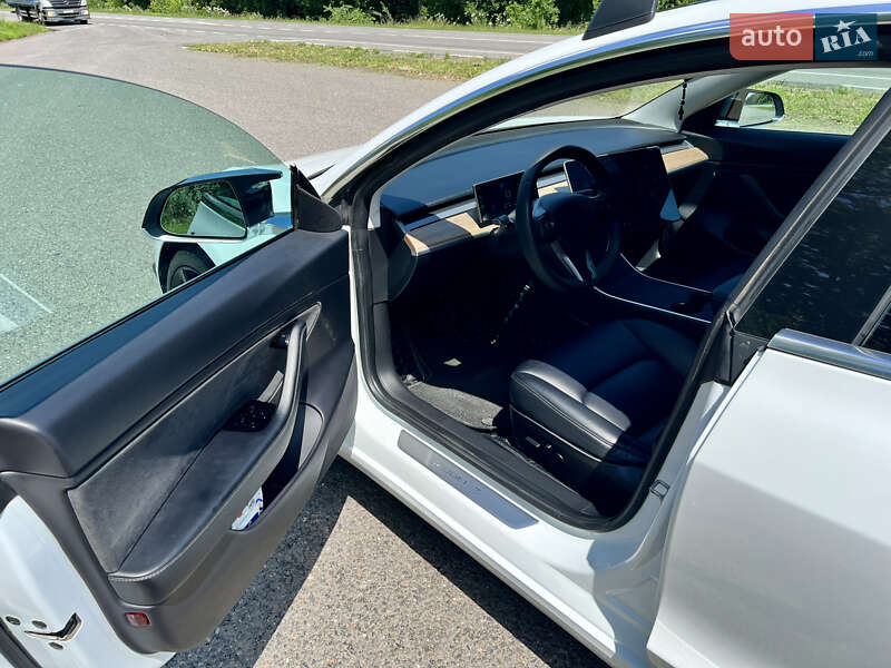Седан Tesla Model 3 2018 в Александрие