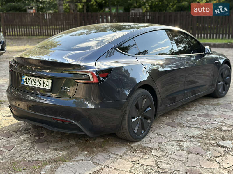 Седан Tesla Model 3 2024 в Харькове