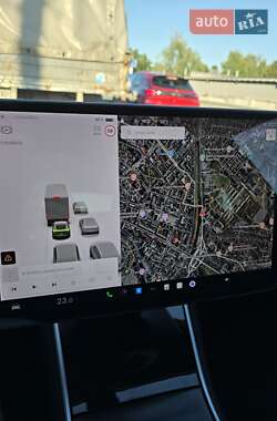 Седан Tesla Model 3 2019 в 