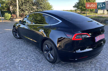 Седан Tesla Model 3 2018 в 