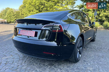 Седан Tesla Model 3 2018 в 