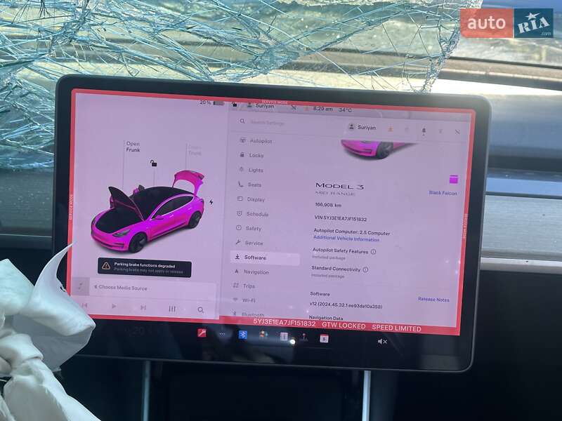 Седан Tesla Model 3 2018 в Ровно