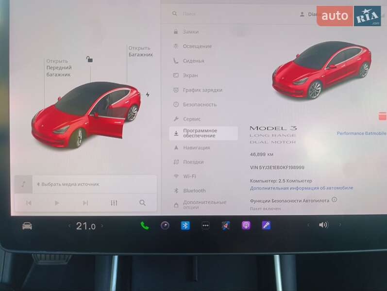 Седан Tesla Model 3 2019 в Киеве