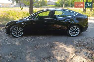 Седан Tesla Model 3 2019 в 