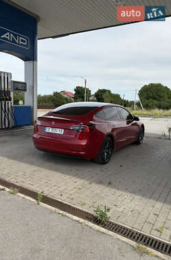 Седан Tesla Model 3 2021 в 