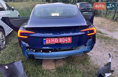 Седан Tesla Model 3 2024 в 