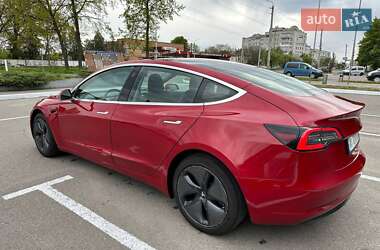 Седан Tesla Model 3 2019 в 