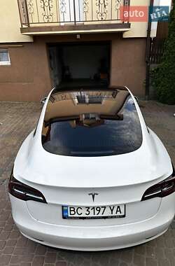 Седан Tesla Model 3 2018 в 