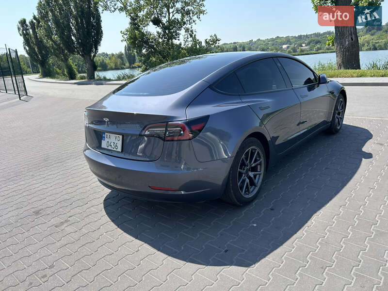 Седан Tesla Model 3 2022 в Василькові