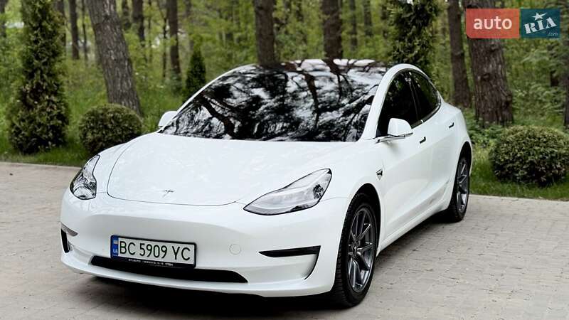 Tesla Model 3 2018