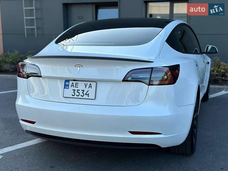 Седан Tesla Model 3 2022 в Хмельницькому