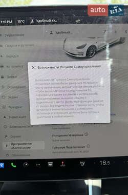 Седан Tesla Model 3 2020 в 