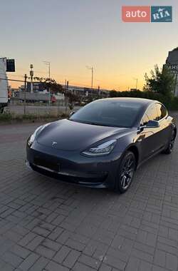 Седан Tesla Model 3 2019 в Киеве
