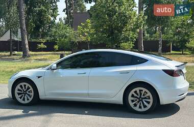 Седан Tesla Model 3 2019 в 