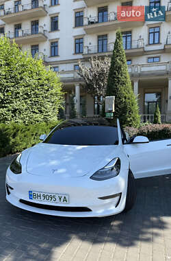 Седан Tesla Model 3 2022 в Одессе