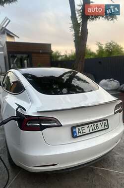 Седан Tesla Model 3 2018 в 