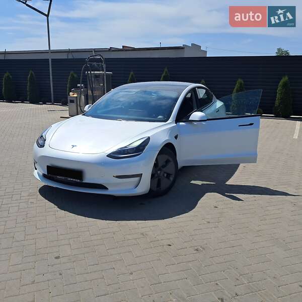 Седан Tesla Model 3 2020 в Ивано-Франковске