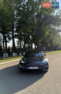Седан Tesla Model 3 2023 в Полтаве