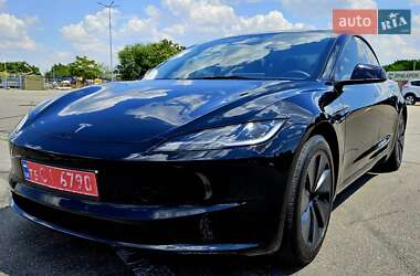 Седан Tesla Model 3 2024 в Днепре