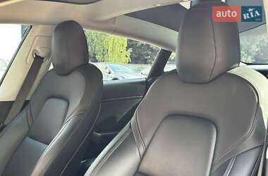 Седан Tesla Model 3 2018 в 