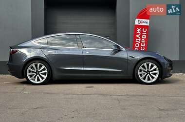 Седан Tesla Model 3 2018 в 