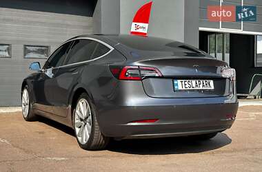 Седан Tesla Model 3 2018 в 