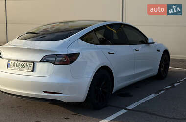 Седан Tesla Model 3 2021 в Василькові