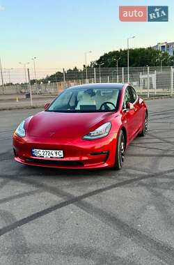 Седан Tesla Model 3 2018 в Львове