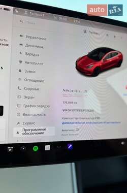Седан Tesla Model 3 2018 в Львове
