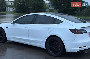 Седан Tesla Model 3 2018 в 