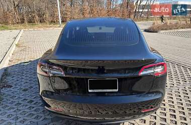 Седан Tesla Model 3 2019 в 