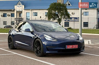 Седан Tesla Model 3 2019 в Житомире