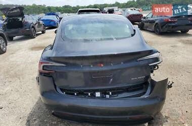 Седан Tesla Model 3 2024 в 