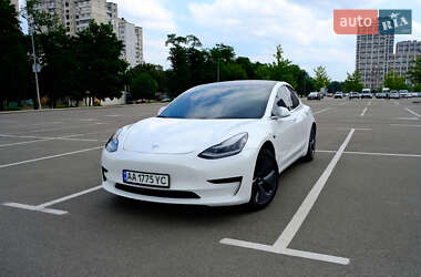 Седан Tesla Model 3 2019 в Києві