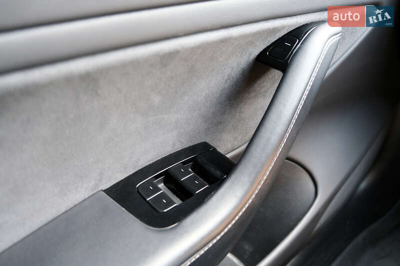 Седан Tesla Model 3 2019 в Києві