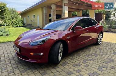 Седан Tesla Model 3 2018 в 