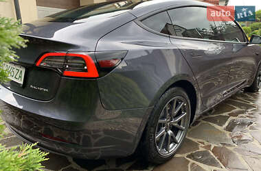 Седан Tesla Model 3 2019 в 