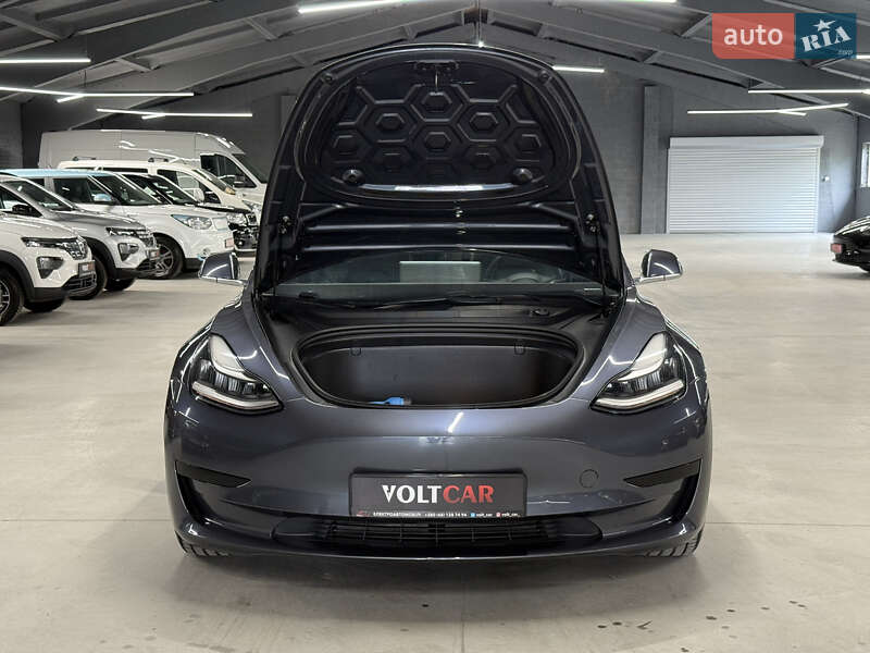 Седан Tesla Model 3 2019 в Владимире